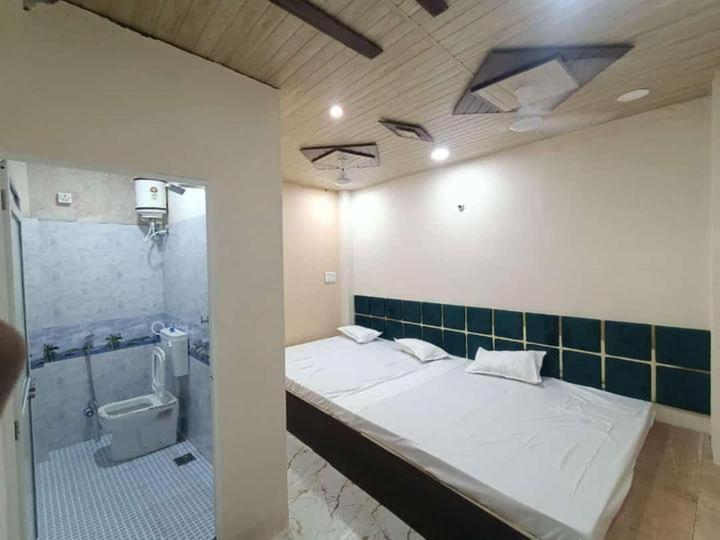 Hotel Rolex Ujjain Exterior photo
